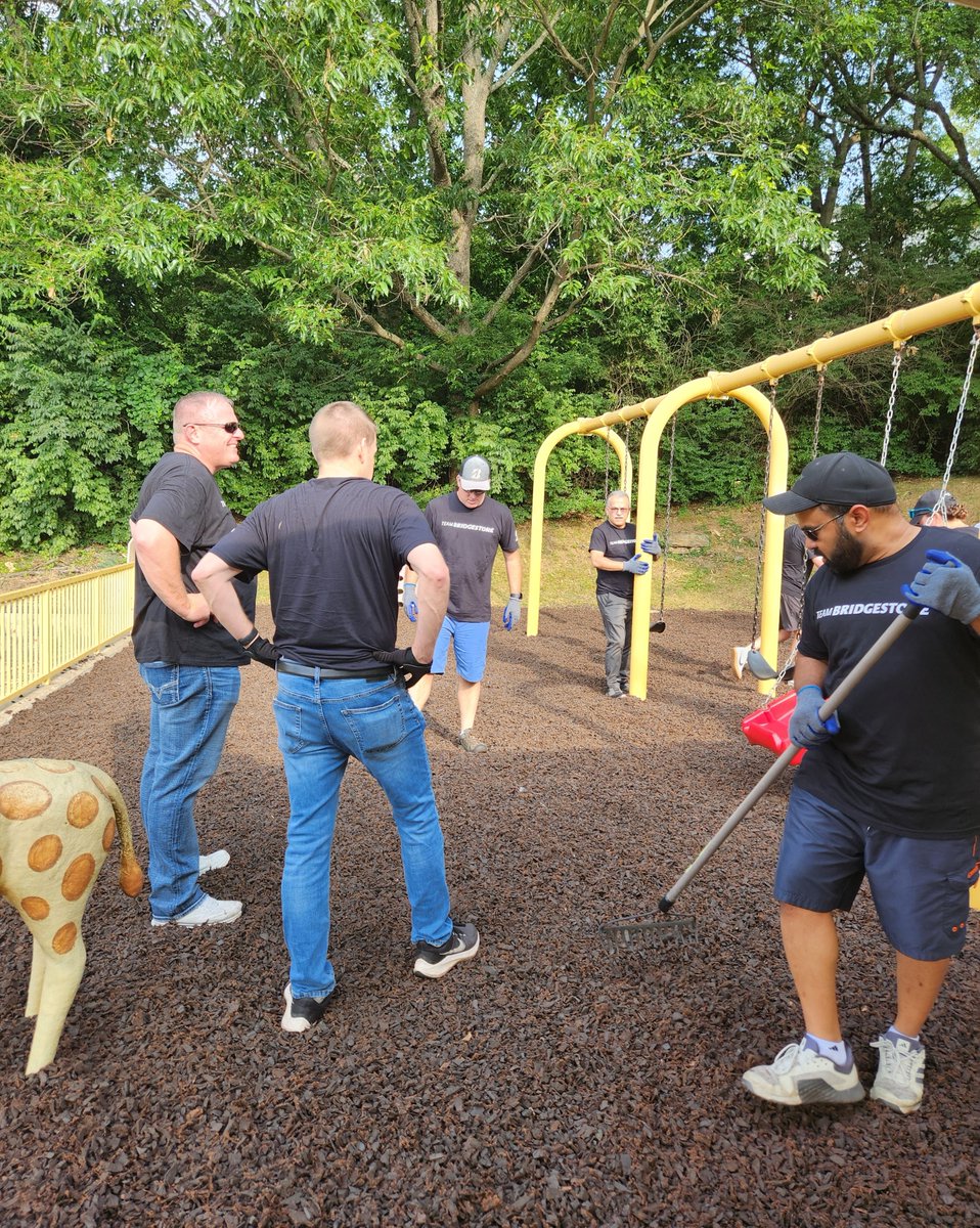 FirstStepsNash's tweet image. How do you get 8 palettes of donated rubber mulch into First Steps’ playground? You welcome @bridgestone employees to make it happen. Thank you for enduring the heat to give children a safe place to play! #WhatReallyMatters #Bridgestone