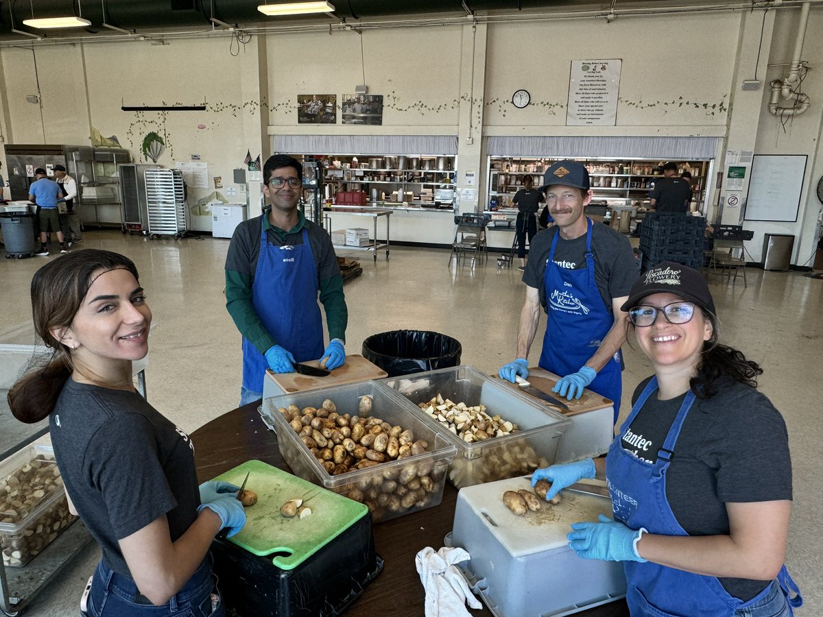 KitchenMarthas's tweet image. Thank you, @Stantec, for supporting our collective mission to feed the hungry. Your devotion to serve your community as an organization is inspiring. #StantecTogether #SITCWeek #BetterTogether