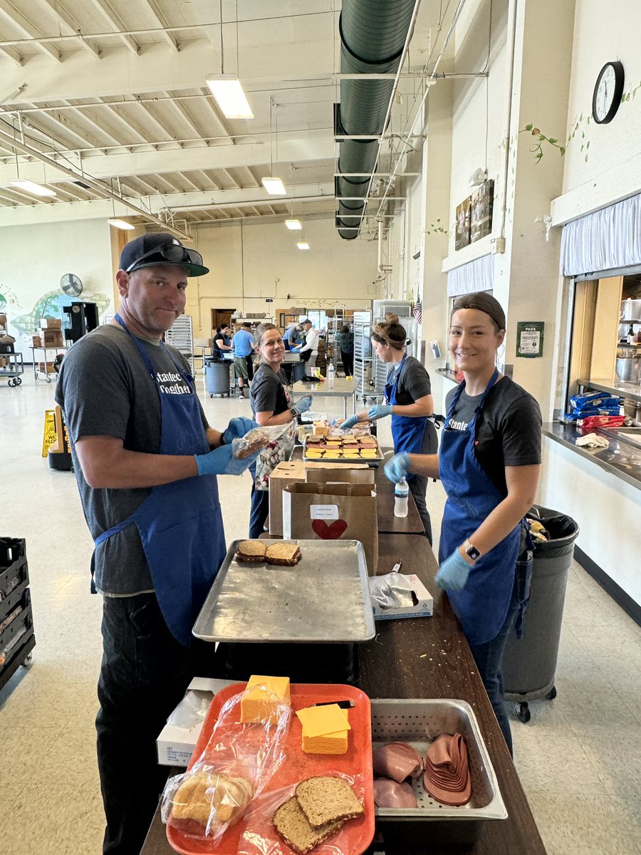 KitchenMarthas's tweet image. Thank you, @Stantec, for supporting our collective mission to feed the hungry. Your devotion to serve your community as an organization is inspiring. #StantecTogether #SITCWeek #BetterTogether