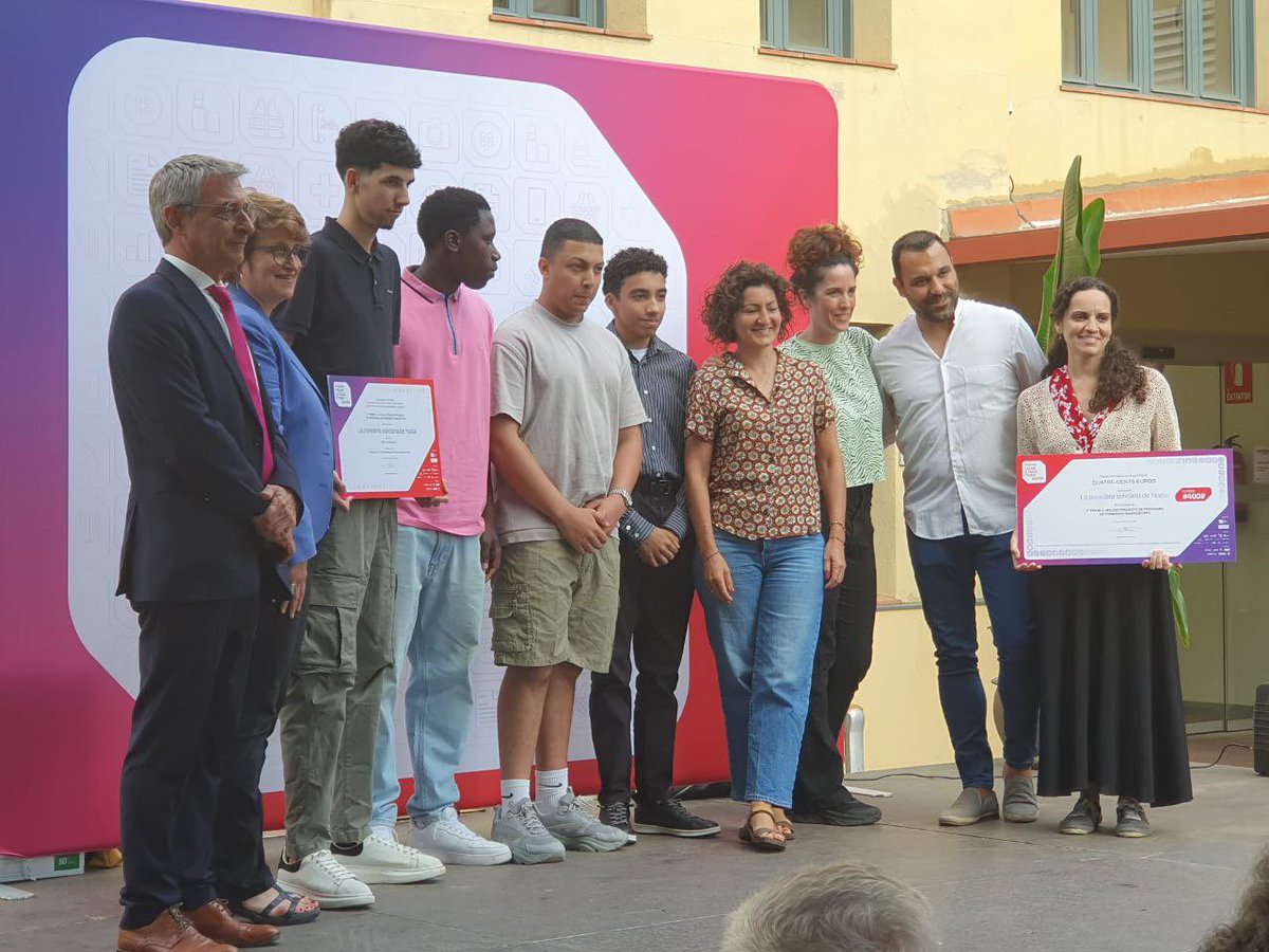 educaciocat's tweet image. La consellera @AnnaSimo lliura a Terrassa els 18ens Premis Noves &amp;amp; Nous Professionals 2024.

Aquest curs s’han presentat un total de 137 treballs i 40 han passat a la final. L’objectiu és motivar i promoure l’esperit emprenedor, innovador i creatiu de l’alumnat d'FP i PFI.