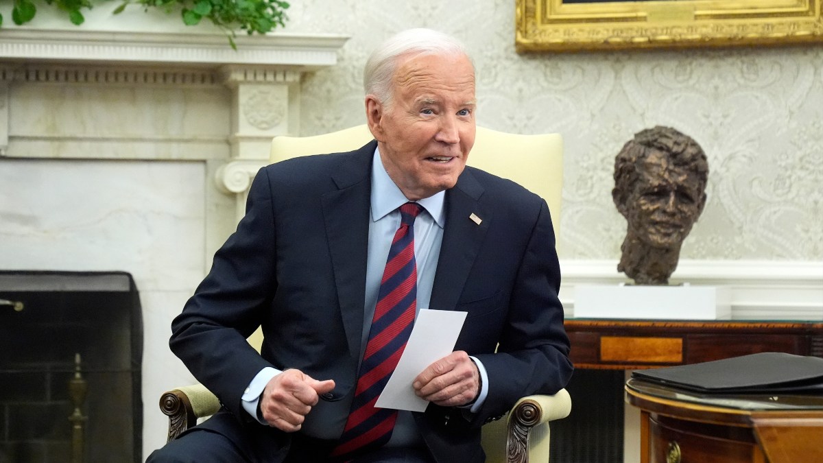 visado_usa's tweet photo. Biden amplía protección a cónyuges sin estatus legal https://t.co/2ppdFqONzi via @MeQuieroIr https://t.co/dStpDMy1zY