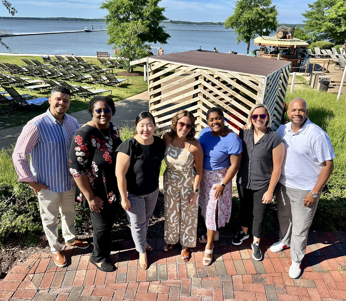 Thomas4Leaders's tweet image. Find the people

And build a team committed to a shared vision! 🐾❤️

This is US! 
#SevenStrong 
#CougarPride 

@MCAAPMD 
@QOHS_SBASantos @QOAP_KJ @QOHS_AP @QOHSAP_EB @AshAshman_AP @yarborop2