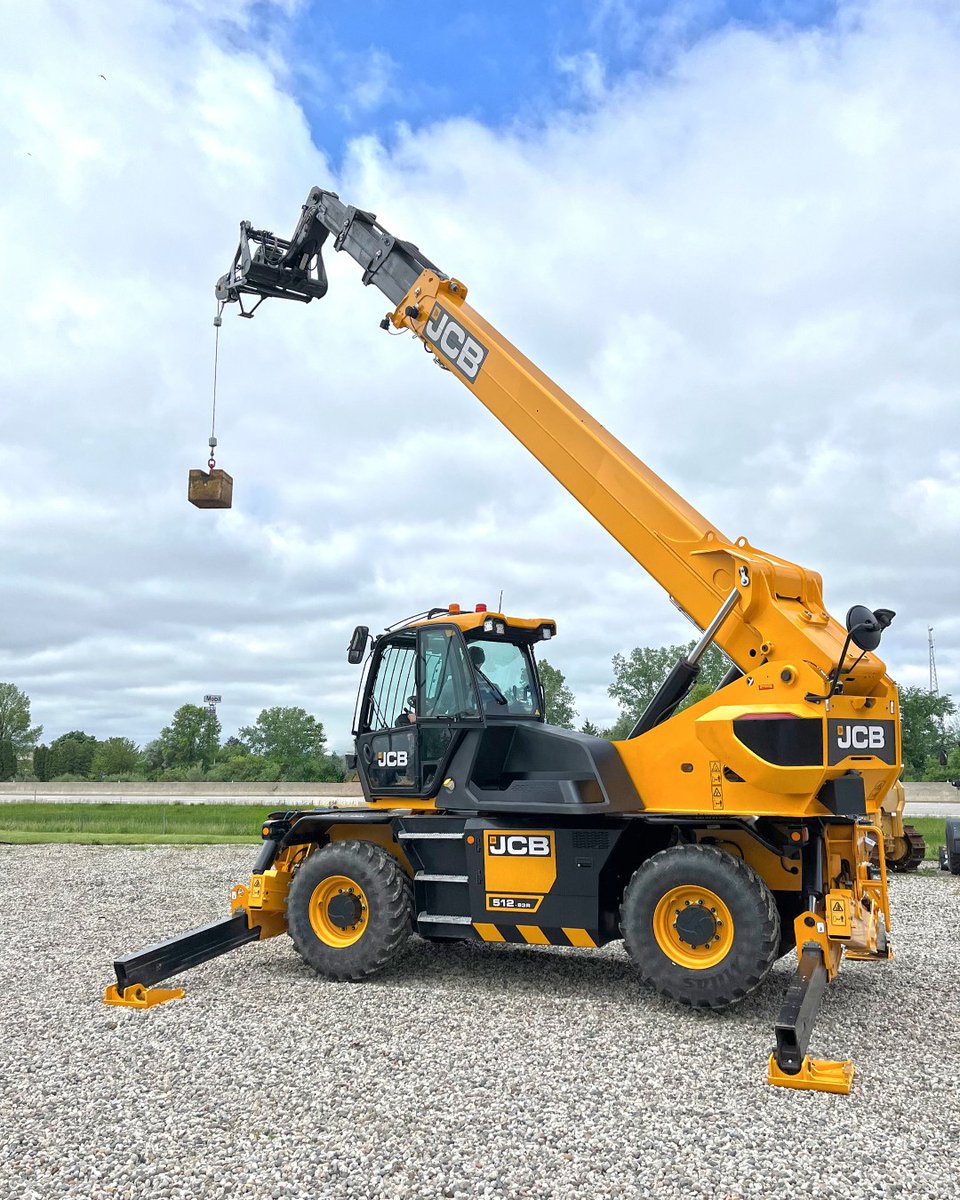 JCBna's tweet image. Three jobs, one machine, no problem. Here’s what makes JCB’s rotating telehandler the multitasking tool your site needs: jcb.com/en-us/products… 

#Telehandler #MachineOperator