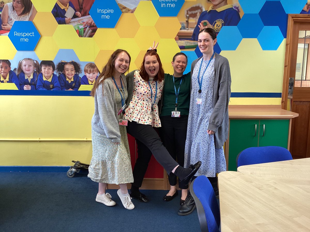 ManorTeachingSchoolHub (@manorteach) on Twitter photo Congratulations to our amazing trainees who celebrated gaining their PGCE with QTS today. You are all going to be fantastic teachers and assets to <a href="/ManorMATrust/">Manor Multi Academy Trust</a> #traineeteacher #ECT #welcometoteaching <a href="/getintoteaching/">Teaching</a>  #teach Congratulations to our amazing trainees who celebrated gaining their PGCE with QTS today. You are all going to be fantastic teachers and assets to <a href="/ManorMATrust/">Manor Multi Academy Trust</a> #traineeteacher #ECT #welcometoteaching <a href="/getintoteaching/">Teaching</a>  #teach