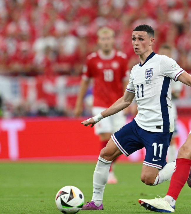 JamesProcopis's tweet photo. ALL our problems come from mentality. #Foden our best player so far &amp; the way he’s responded to game 1’s is excellent. We’re terrified. Where’s Bellingham gone by the way? If we get our s**t together, we’ll destroy these and most others. COME ON #ENGLAND! Play freely, PLEASE 🙏🏾 https://t.co/xVDKrl0jW0