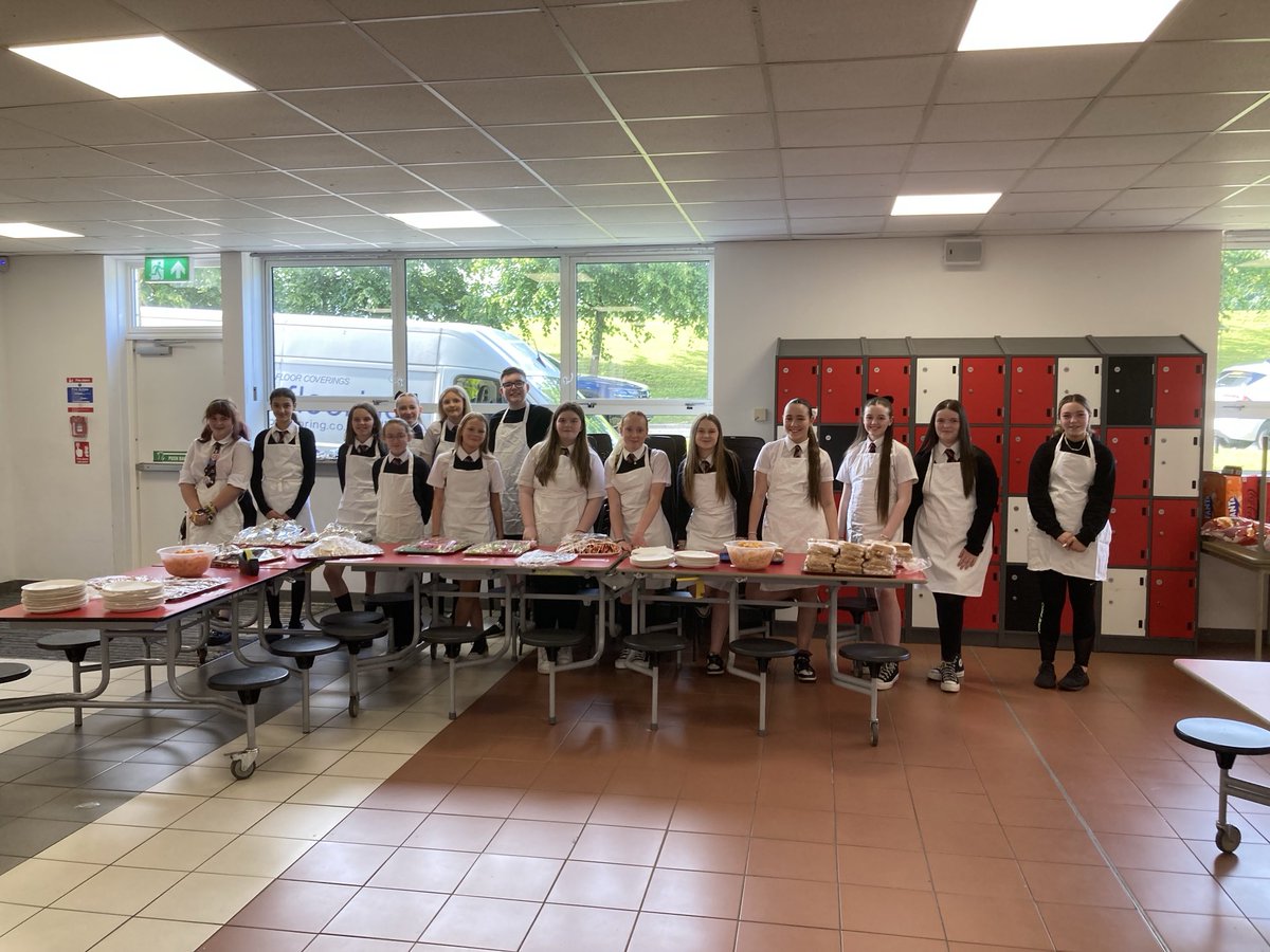 Thanks to all the volunteers for the Drumchapel Learning Community P7 prom!