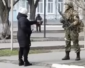 gaughen's tweet image. Today I’m thinking about that lady in Ukraine who told the Russian soldiers to put sunflower seeds in their pockets because she knew they’d die in Ukraine and at least sunflowers would grow as their bodies fertilized the fields.

She’s the Tiananmen Tank Man of Ukraine.