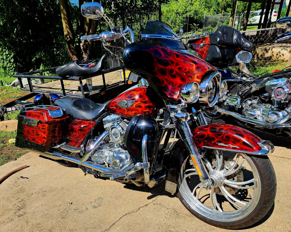 taylorbilt's tweet image. Before, during &amp;amp; after.... Not bad for an 04 EG cvo