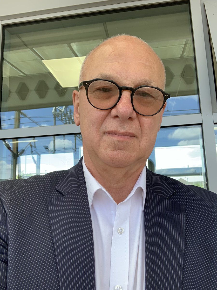 albinwallace's tweet photo. Looking forward to being part of the panel on AI  at the Summit for the Association of Education Advisers in York. #AOEA #AI #education https://t.co/dtGC8hqgPC