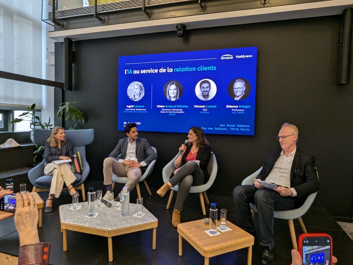 #JAgisAvecENGIE .<a href="/ClaireCreation/">Claire Gerbaud</a> de <a href="/ENGIEpartFR/">ENGIE Particuliers</a> : "L’ #IA chez ENGIE, est un formidable outil.

Elle va être au service de la satisfaction client et de l’efficacité.

L’IA c’est d’abord un copilote où l’humain reste aux commandes. On a des cas pour écouter et transcrire ce qu’on