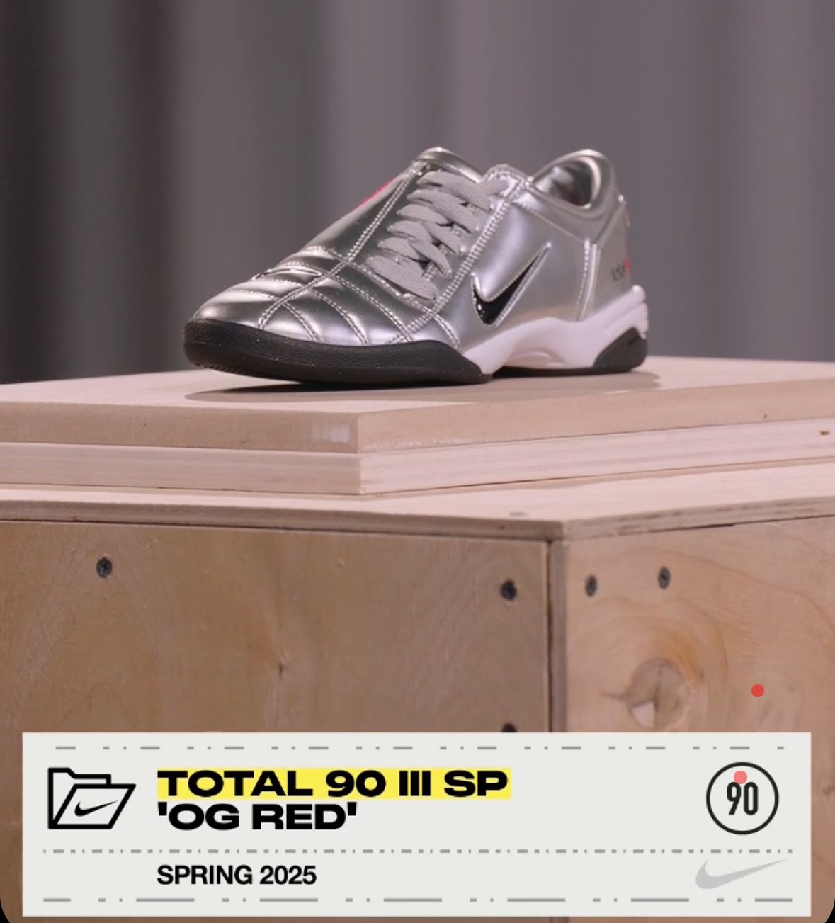 Nike total 90 silver hot sale