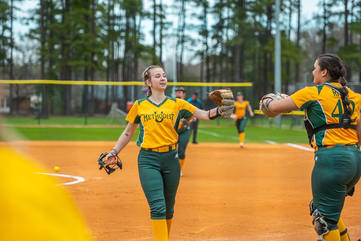 MethodistU's tweet photo. Only 10 days left until the end of the fiscal year! It’s time to show your support for all #MUMonarchs – help fund the scholarships that allow students to cultivate their talents and work towards their goals both on and off the field.🦁💚💪
Donate today: https://t.co/NhijVduB2N https://t.co/aSfSlD9bfg