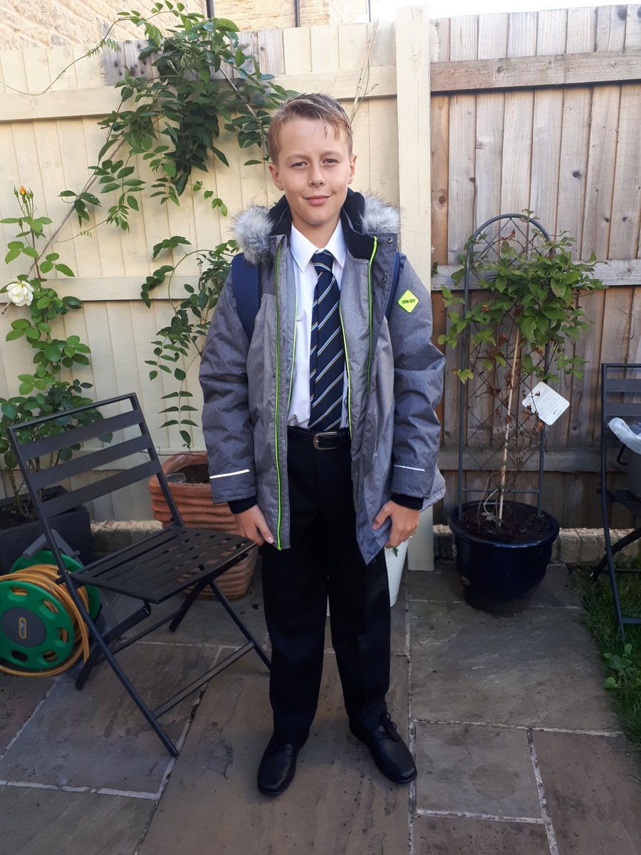 asil_pea's tweet photo. @phillips_jakson.  The end of your secondary school era.
I'm beyond proud. Not sure how you've managed to turn out so well lol 😆. Now it's time to chill before your new chapter @Hartpury #youcandoit #proud #yourfutrureisbright #football https://t.co/5fwCOFR6Rj