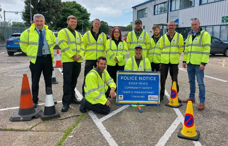 Southend_CSP's tweet image. Community Safety Officers have been refreshing and adding to their toolbox with the assistance of @EssexPoliceUK Community Safety Accreditation Scheme trainers. Including todays Traffic Management Training.
#CSAS #PartnershipWorking