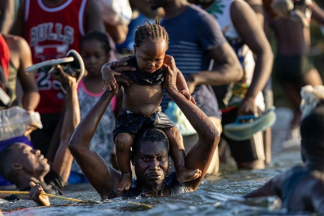 No son refugiados, son pobres. Si fueran ricos no serian ilegales en ninguna parte del mundo.

#DíadelRefugiado