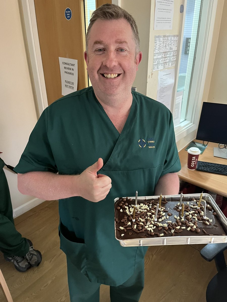 Happy Birthday to #picu Senior #healthcaresupportworker  Kevin who turns 5️⃣0️⃣ tomorrow 🙌🏼🎉 There is only one way to celebrate such a special day 🎂 With a traditional Traybake! #standardtraybake