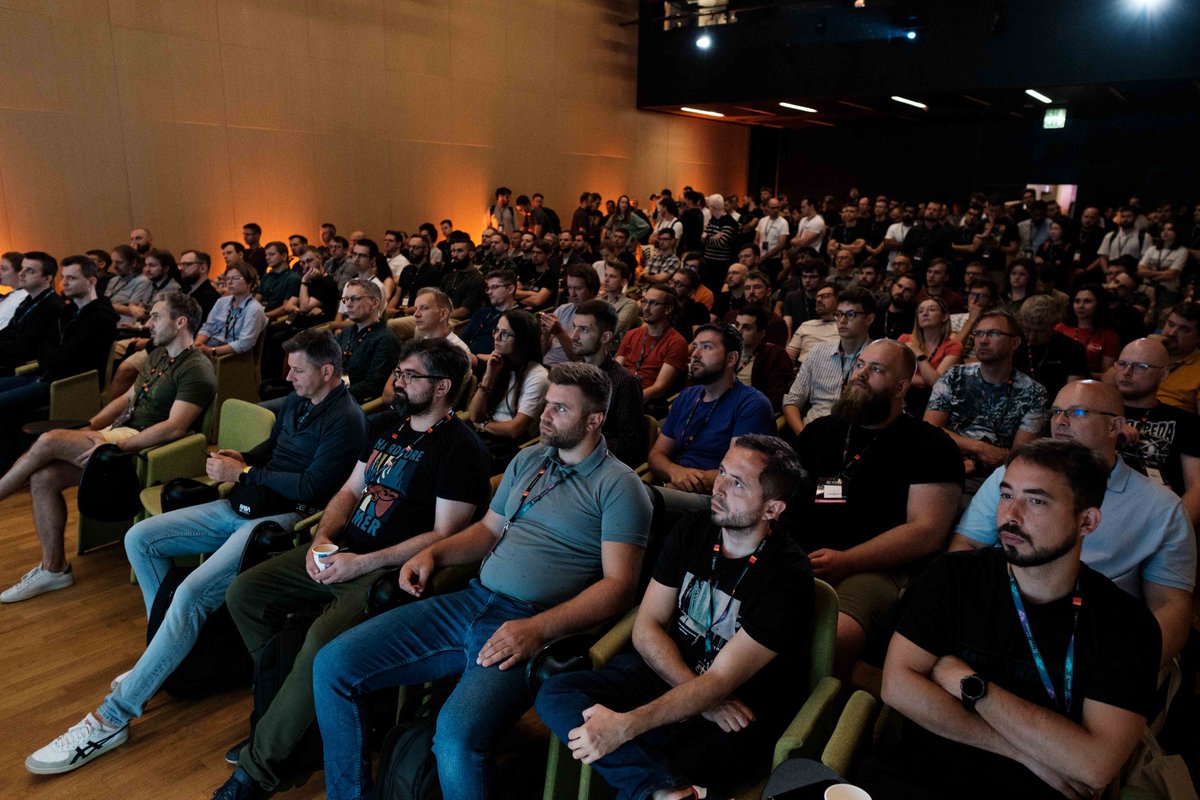 softswiss's tweet image. Last week, SOFTSWISS partnered with #CodeEurope, Poland’s largest IT festival, bringing together tech experts from around the world.

#softswisspeople are delighted to have been part of this amazing event and look forward to building on the connections and knowledge gained.