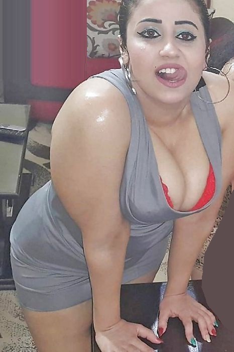 تعبانه موووووت عايزه اتناك اوي اووووف