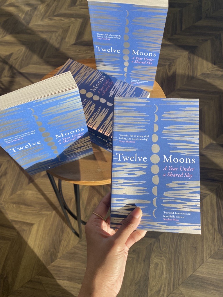 HarperNorth (@harpernorthuk) on Twitter photo Celebrate summer solstice with Twelve Moons by <a href="/CaroGilesWrites/">Caro Giles</a> 🌞🌅🌿🌊
A contemplative memoir perfect to read while reflecting on gratitudes and reconnecting with the natural world.
Step into the long, sunlit weekend with Caro Giles as your companion💛 Celebrate summer solstice with Twelve Moons by <a href="/CaroGilesWrites/">Caro Giles</a> 🌞🌅🌿🌊
A contemplative memoir perfect to read while reflecting on gratitudes and reconnecting with the natural world.
Step into the long, sunlit weekend with Caro Giles as your companion💛