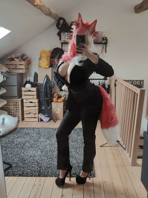 Ready for that meeting that could have been an email!  #cosplay #foxgirl https://t.co/jCJ112vga6<a href="/tag/cosplay"class="tags"><span>#cosplay</span></a><a href="/tag/foxgirl"class="tags"><span>#foxgirl</span></a>