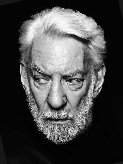 _AngelaLansbury's tweet photo. Incredibly sad news: the legendary Donald Sutherland has died at 88. A true master of his craft with endless iconic performances that shaped our culture. 

R.I.P., sir and thank you.. https://t.co/4kyrufMokQ