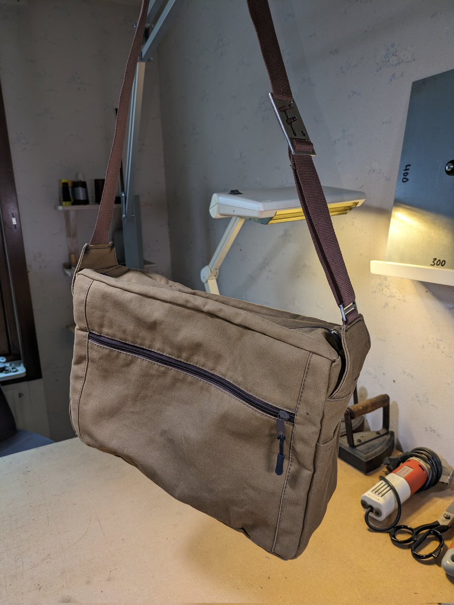 Farmfield's tweet photo. Bags. I gotta lot of bags. Want one? π
Shop: https://t.co/Jj2LocVCz7
#bag #bagmaking #handmade #fashion #theperfectpack #travelbag #travelbags #milspec #everydaycarry #edc #gear #backpacks #edcgear #outdooradventure #edcbag #edcbackpack #edcpouch #backpack #tote #messengerbag https://t.co/mhg2hjOhId