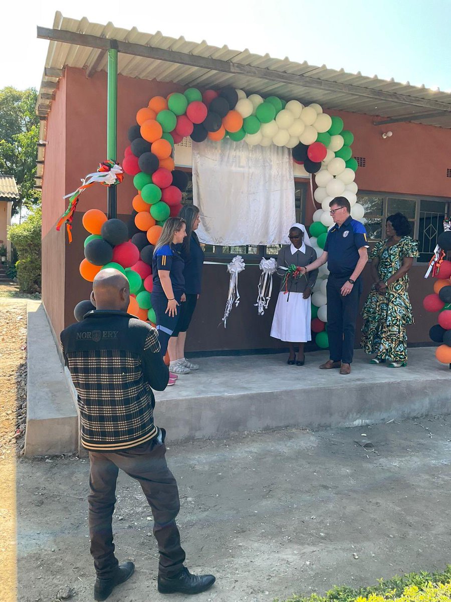 Thursday update from Zambia! 🇿🇲 

Today we celebrated the naming ceremony for the new Edmund Rice block at St Lawrence School. 

We were overwhelmed by the hospitality, including exhibitions of traditional dance &amp; a poetry performance.

A day spent making friends &amp; memories!