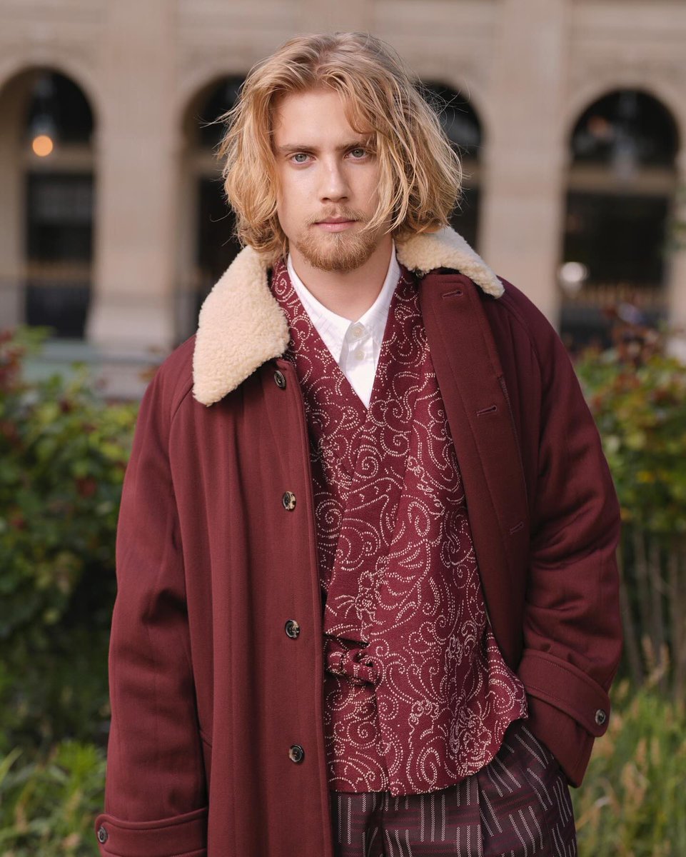 westerosies's tweet photo. Tom Taylor (Cregan Stark) for Paris Fashion Week https://t.co/TrApqnJ4d0