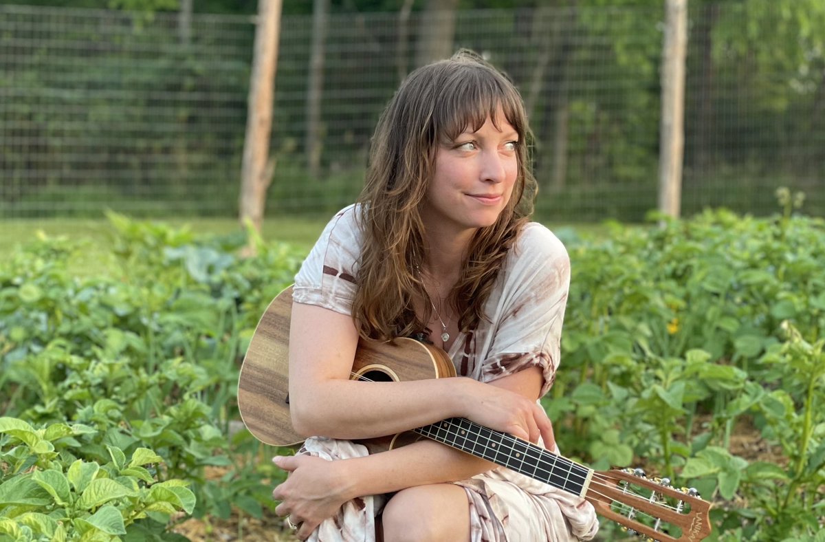 Sister Sparrow (@sistersparrowdb) on Twitter photo can’t wait to break out my new 5 string uke from <a href="/lanikaiukes/">Lanikai Ukuleles</a> for you all this summer👇
Aug 1 📍Norwich, NY
Aug 2 📍Woodstock, NY
Aug 3 📍Portland, ME
Aug 30 📍Charlestown, RI
Aug 31 📍Fairfield, CT
🎟️ sistersparrow.com/tour
#sponsored #lanikaiukes #summershows can’t wait to break out my new 5 string uke from <a href="/lanikaiukes/">Lanikai Ukuleles</a> for you all this summer👇
Aug 1 📍Norwich, NY
Aug 2 📍Woodstock, NY
Aug 3 📍Portland, ME
Aug 30 📍Charlestown, RI
Aug 31 📍Fairfield, CT
🎟️ sistersparrow.com/tour
#sponsored #lanikaiukes #summershows