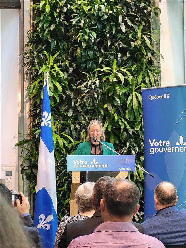 Lithion_Tech's tweet image. 🔋♻️ Le projet de R&amp;amp;D de Lithion avec @GM pour recycler les résidus de l&apos;usine Ultium Cam a été sélectionné par le @mrnfqc  et @PRIMAQUEBEC  pour le Programme de soutien à la R&amp;amp;D pour l’économie circulaire des MCS ! Plus d&apos;infos : newswire.ca/fr/news-releas…