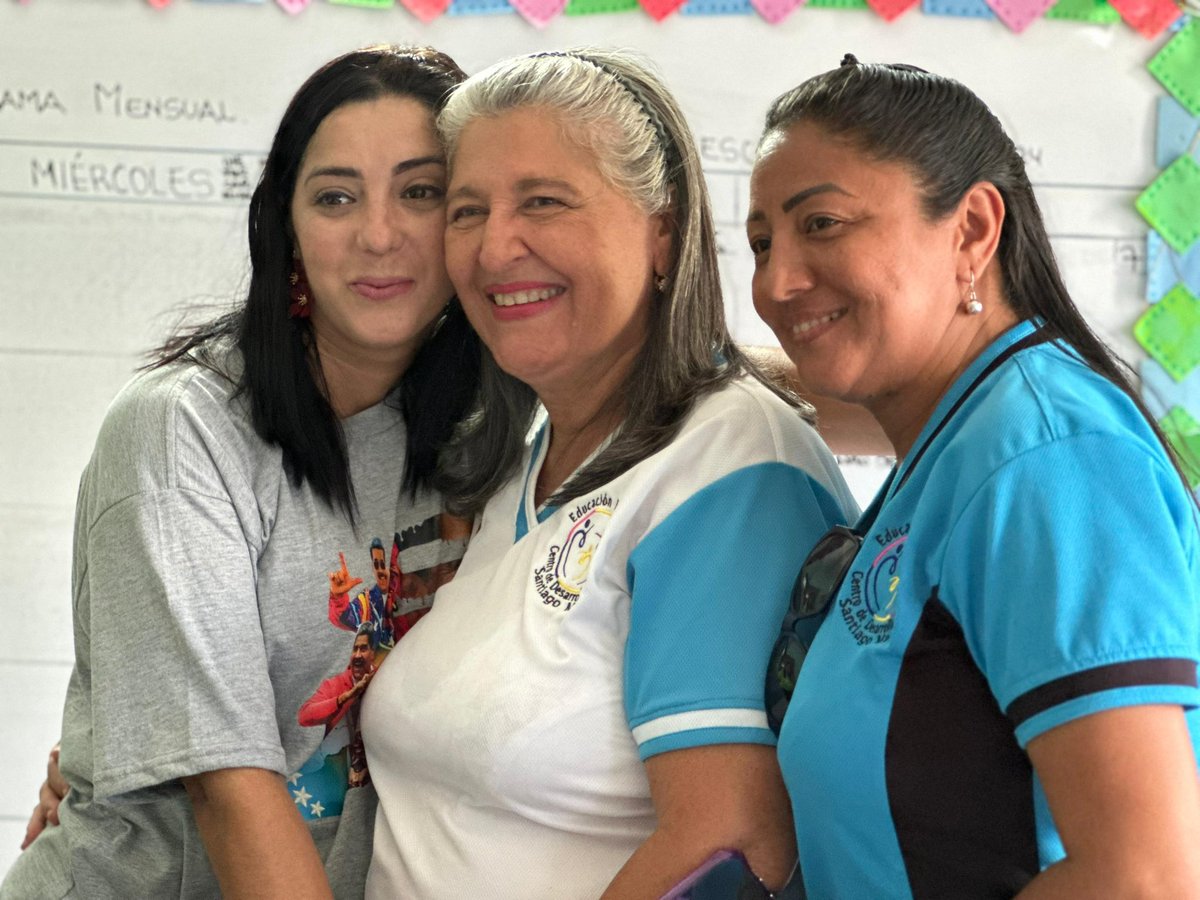 #20Jun El Centro Infantil Santiago Mariño es un espacio que fomenta el desarrollo integral a los niños y niñas de educación especial. Hoy vemos reflejada la culminación de la I fase de la rehabilitación de estas áreas gracias al Pdte.<a href="/NicolasMaduro/">Nicolás Maduro</a> #SomosLosDeNico