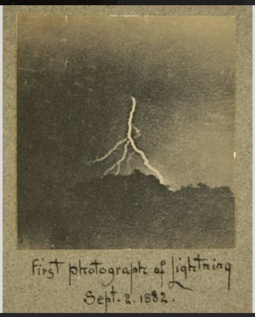 Living_History_'s tweet photo. @timecaptales First photograph of lightning, 1882, William Jennings https://t.co/ABMtTzVzSt