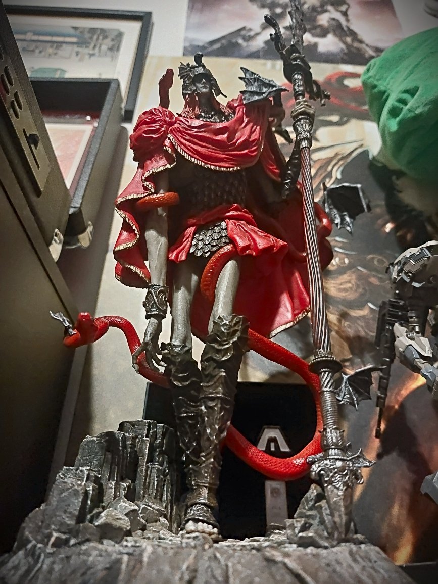 PennyMeowy's tweet image. I adopted 18 inches of Messmer 😳