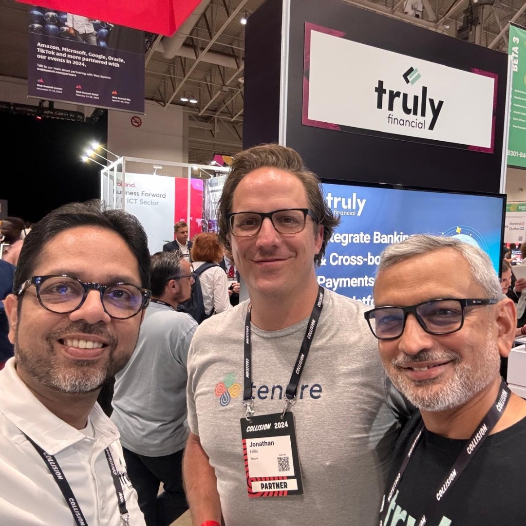 The Truly Financial team had a fantastic conversation with Jonathan Hills! 
Thanks for stopping by our booth and the insightful chat at the Collision Conf Toronto! 

#CollisionConf #FinTech #TrulyFinancial #TrulyGlobal #TrulyGlobalBanking #BankingWithoutBorders