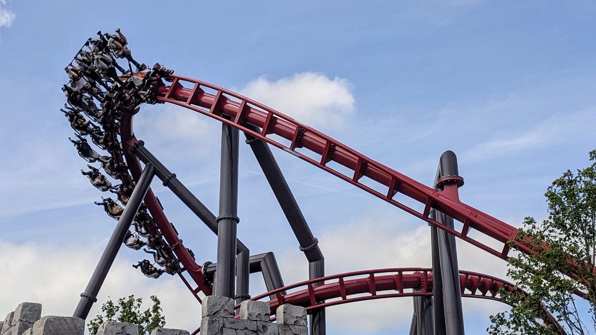 codetocoaster's tweet image. Vekoma have really smashed it with the new STC model. Things have come a long way since the SLC! Fianna Force at Emerald Park rode extremely well. Very smooth and even some pops of airtime! @emeraldparkirl