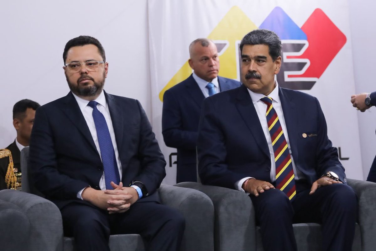 #20Jun Presidente @nicolasmaduro acude a la Firma de Acuerdo Político ante el CNE para el reconocimiento de los resultados de las Elecciones Presidenciales del 28 de Julio de 2024.