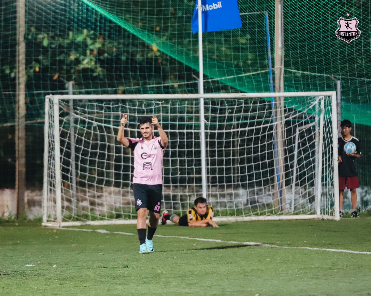 DISTINTOS FC tweet media