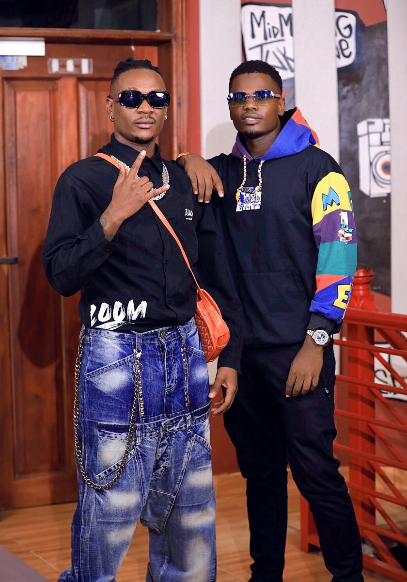 iWitness Man A Star tweet media