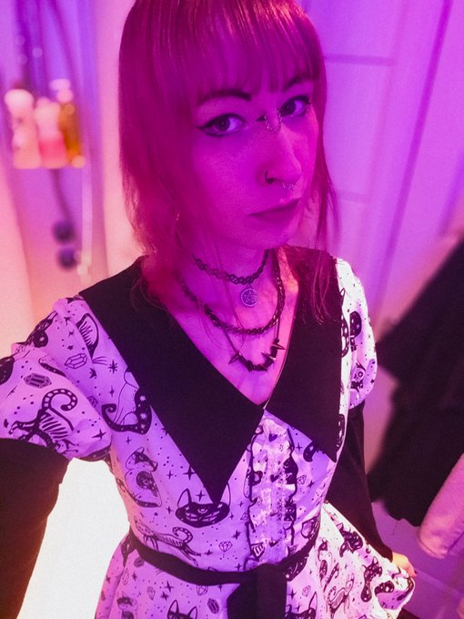 would you adopt me? https://t.co/r3rg9oOZiq