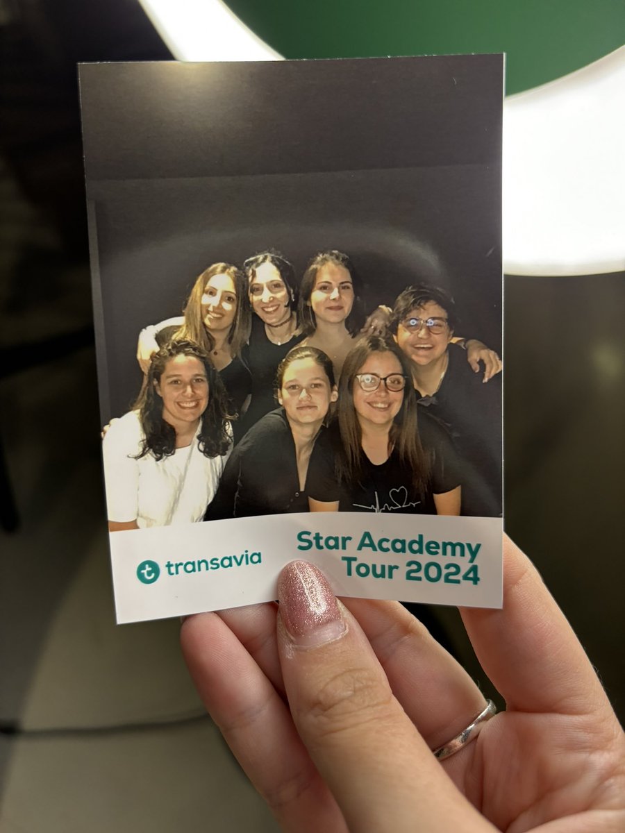 alywxn's tweet photo. les mimi d’amour sont ici 🤍👯‍♀️
@Michiesarecomin @annesow1001 https://t.co/P0UJ1UgTfE
