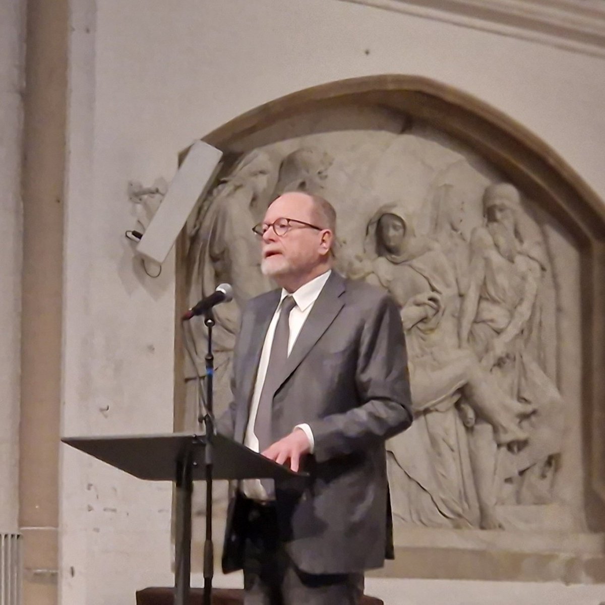 „Sagt, hab‘ ich recht?“
Festvortrag von Prof. Dr. Jan Philipp Reemtsma anlässlich von 100 Jahren PEN Deutschland jetzt in der Hauptkirche St. Petri in Hamburg
Christoph Martin Wieland über die Freiheit der Presse als Synonym für Aufklärung
