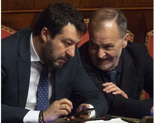 UGirovago77000's tweet image. Mandiamoli a casa....facciamogli vedere che c'è un sud che reagisce e un nord che solidarizza.
Il paese reale non la vuole questa schifezza.
Appena saranno rese note le modalità firmiamo per abrogare sta monnezza fatto per tenere in vita il partito morente di questo idiota!!