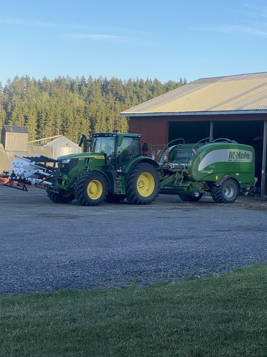 Klockan är 20:39. Nu tar vi helg 🍾🥤var försiktig med sillen.