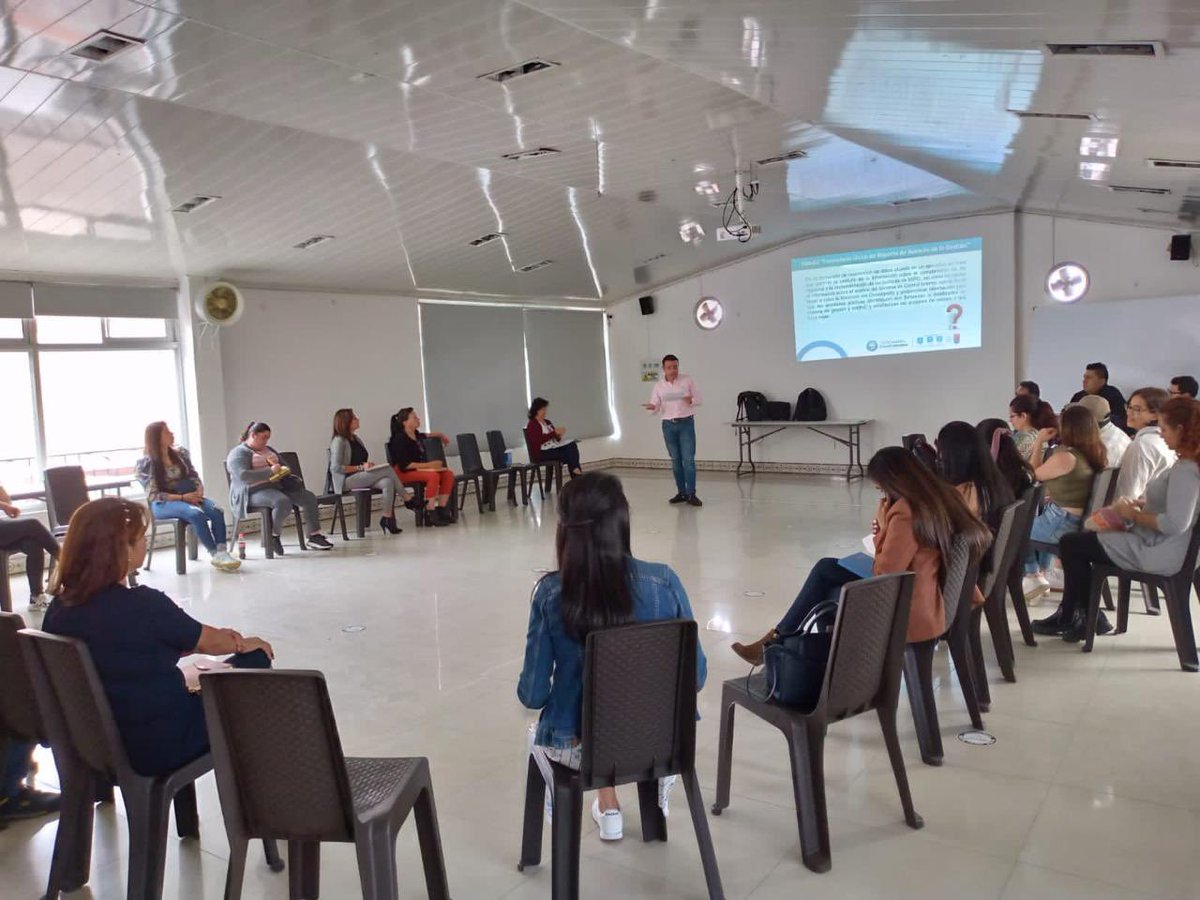 ProspectivaCund's tweet image. Los funcionarios de la @AlcFusagasuga recibieron Asistencia Tecnica sobre el fortalecimiento del conocimiento general del #MIPG, por la @CundinamarcaGob en aras de buscar la mejora continua en la implementación y desarrollo del Modelo en las territorialidades del departamento.