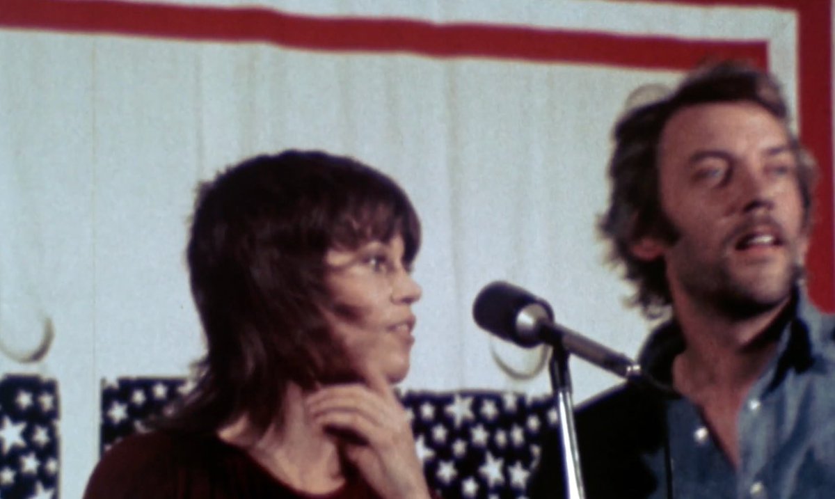 pelicinema's tweet photo. donald sutherland and jane fonda during the free the army (FTA) tour, a 1971 anti-vietnam war road show created as an antithesis to bob hope’s pro-war USO tour. https://t.co/d1R5YP9cRD