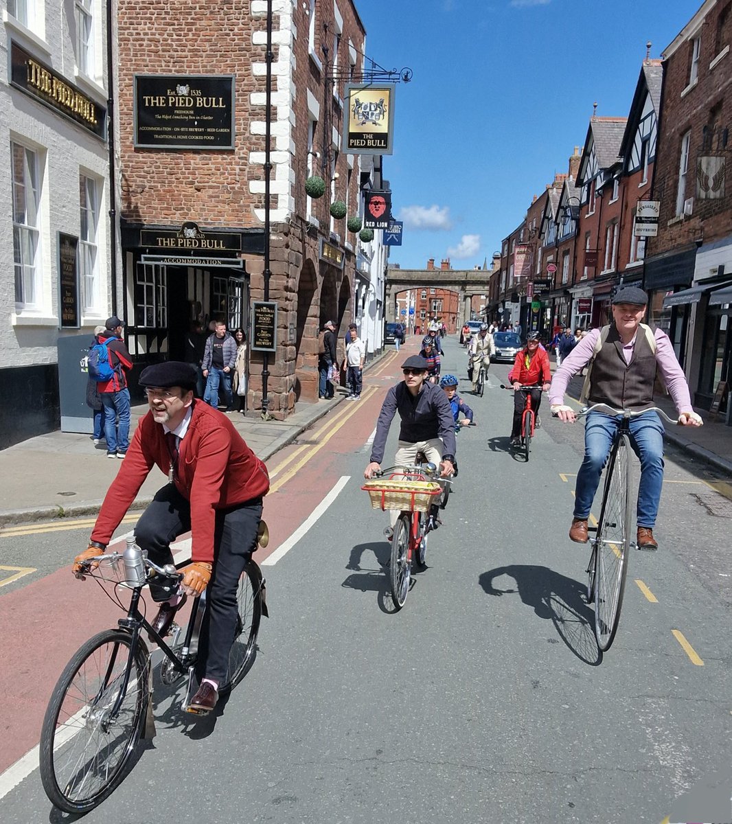 Chester Cycling campaign kicked off ATfest (ActiveTravel) with the “Glamorous Gals and Dapper Chaps bike ride. Dressed up smart and on all manner of bikes, they explored the cycle routes of Chester