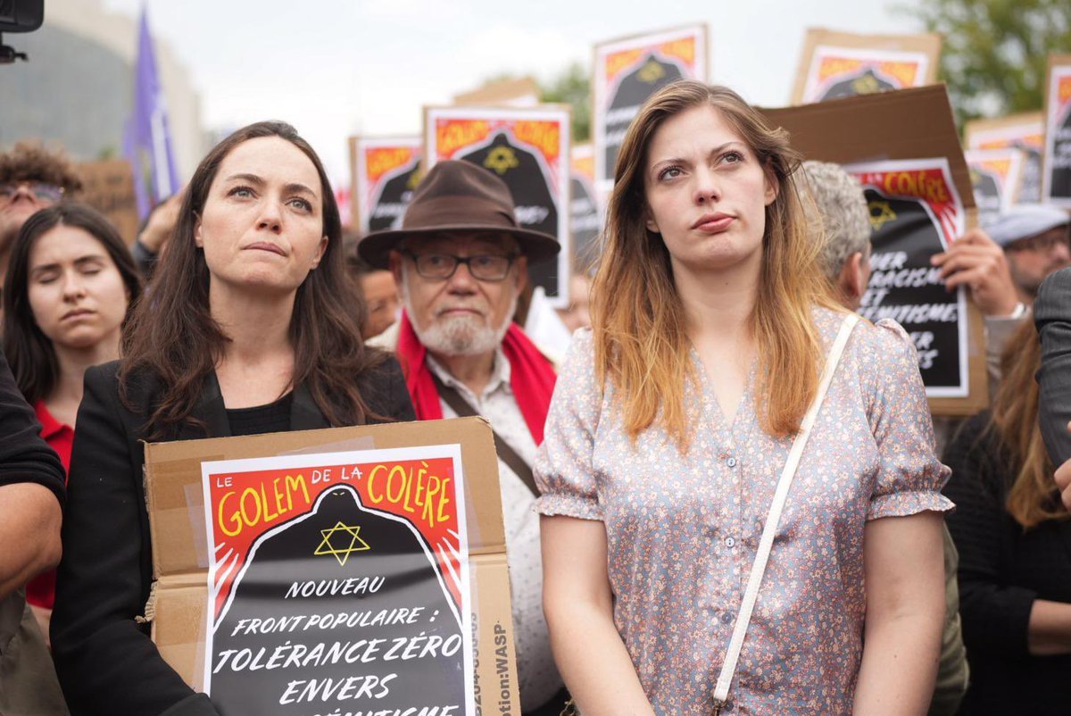EmmaRafowicz's tweet image. À Bastille ce soir pour dire notre colère à la suite du viol d’une enfant de 12 ans parce que juive. 
Au parlement européen, avec @TheProgressives et @DSFEurope, je serai mobilisée contre l’antisémitisme. 
Non, l’antisémitisme n’est pas résiduel : il viole et il tue.