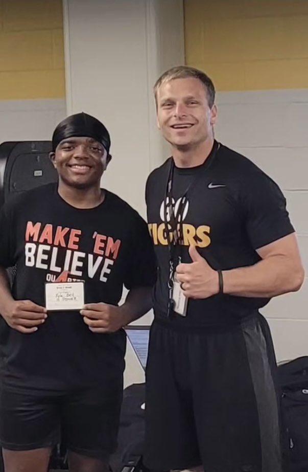 CoachKoehring's tweet photo. Congratulations to our Tigers of the Week! These individuals have EMBRACED and RAISED the standard for our H Power Family 🐯⬛️🟨🔥#HPower #FeedTheTigers https://t.co/hbmT5tk3wO