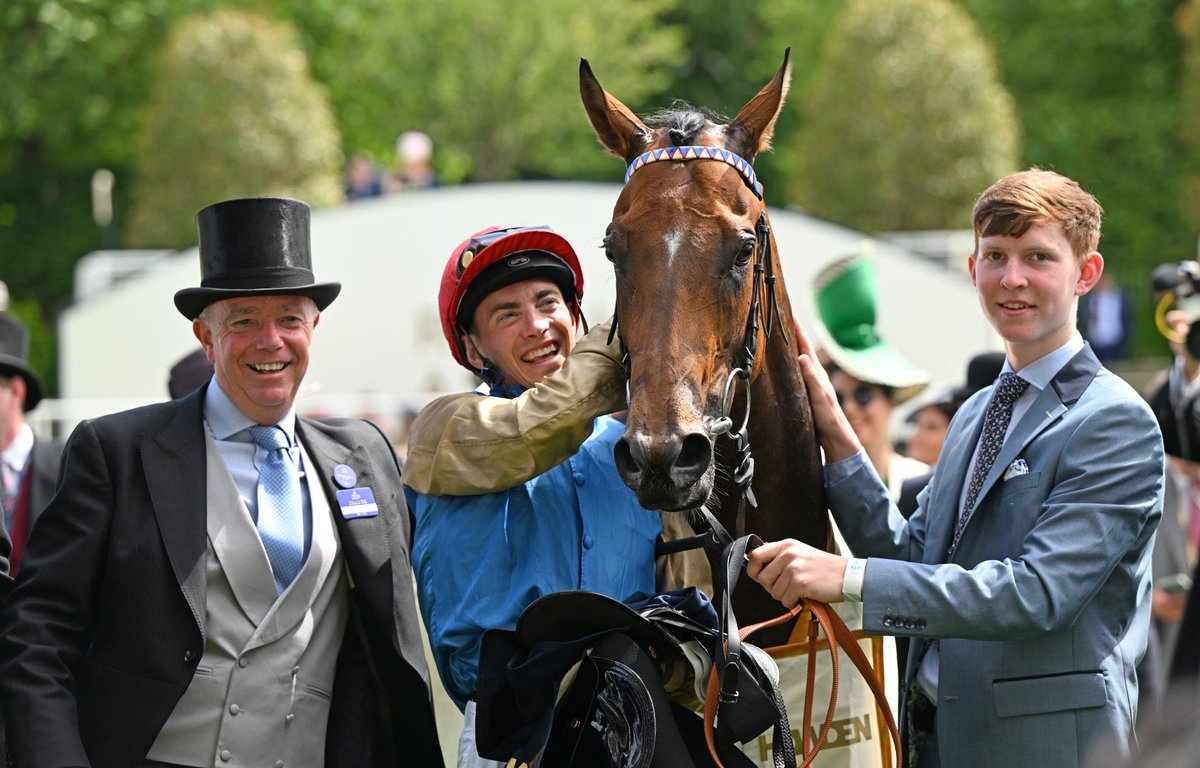 Thanks for all the messages about Shareholder, my 1st winning lead up at Royal Ascot, it gives you some buzz, congrats to Wathnan Racing, <a href="/the_doyler/">James Doyle</a> and the boss <a href="/karl_burke/">Karl Burke</a> 
I’m very lucky to look after him, he’s a quality horse 🏇🍾🥇