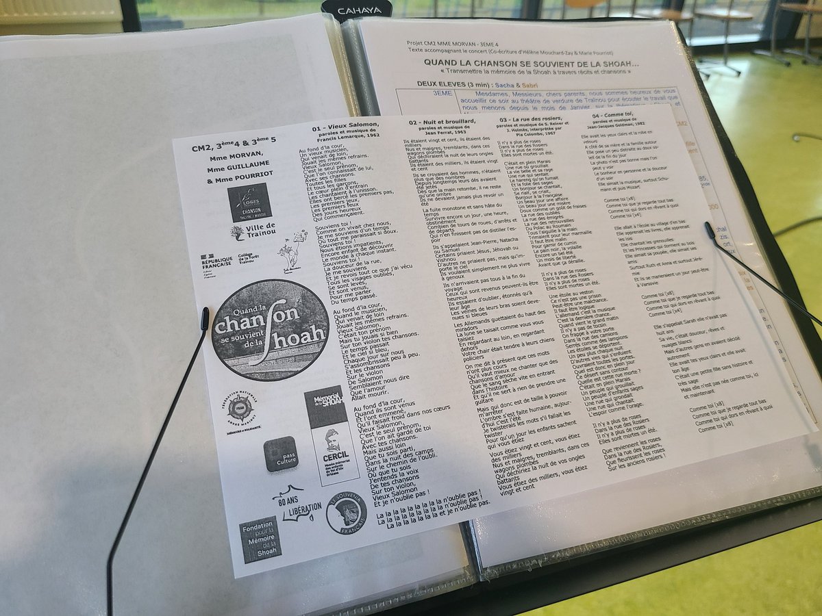 Collège de la forêt - Trainou tweet media